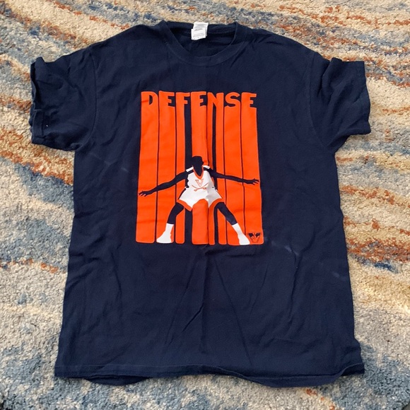 University of Virginia basketball t shirt men’s size medium. - Picture 1 of 3